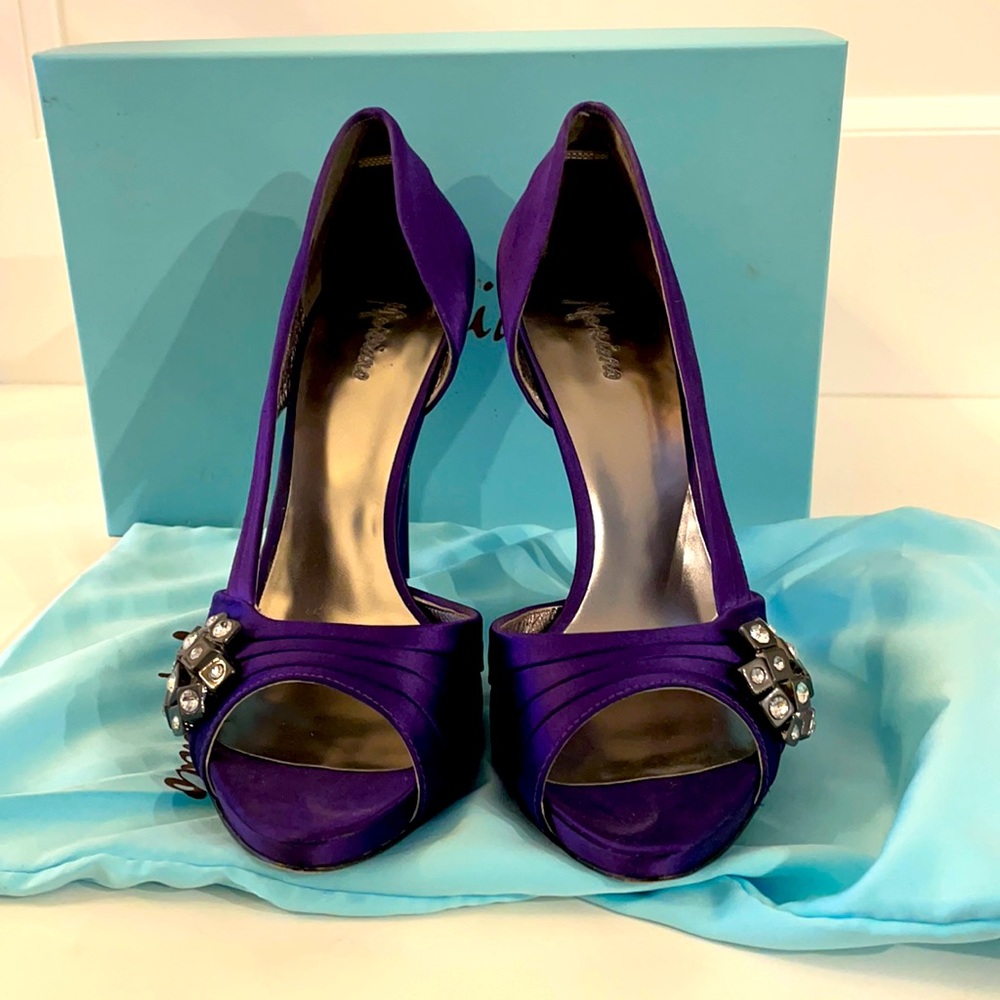 Marciano stunning heels
